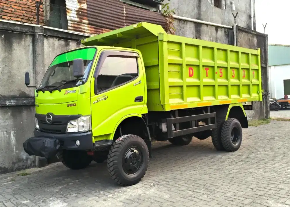 3ribuKM 4x4 MURAH Hino Dutro 136 HDX dumptruck 2023 dump truk