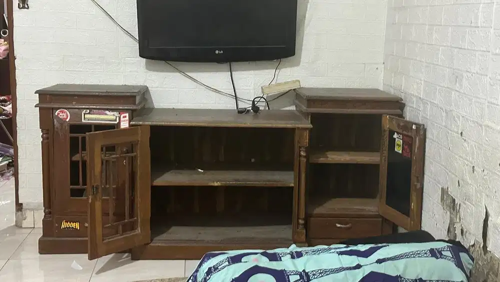 MEJA TV KAYU JATI