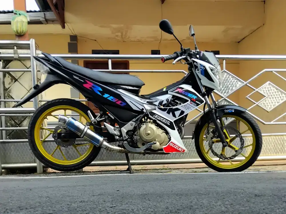 Motor Suzuki Satria FU