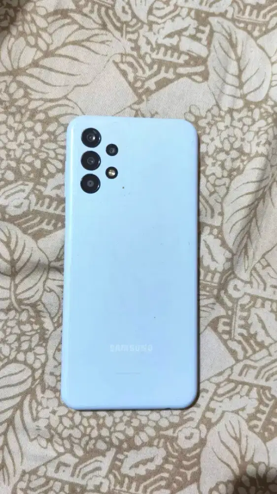 Samsung a13 ram6/128 minus tombol on off keras selebihnya amann kamera