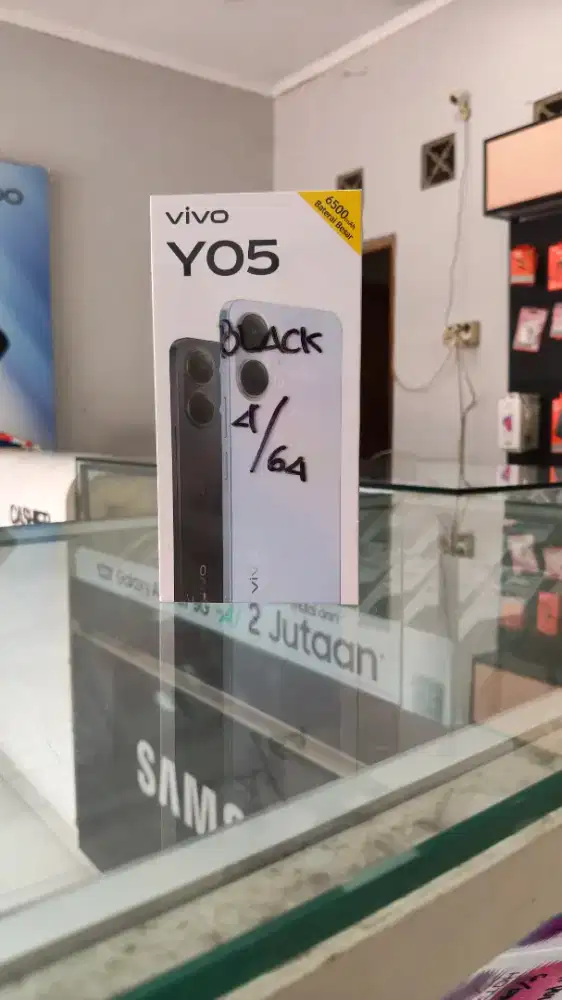 VIVO Y05 4/64 BARUU GARANSI RESMI