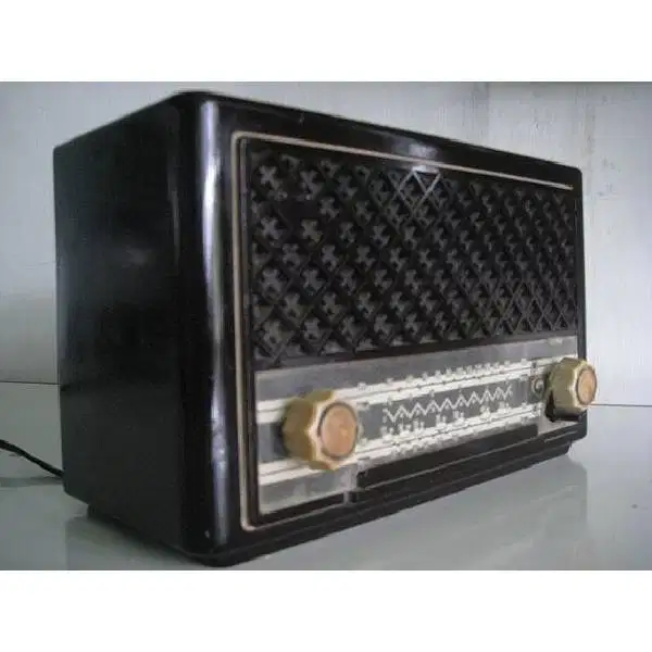 Code : RDTB 014  Unik Model Radio Phillips tube / tabung terbuat dari