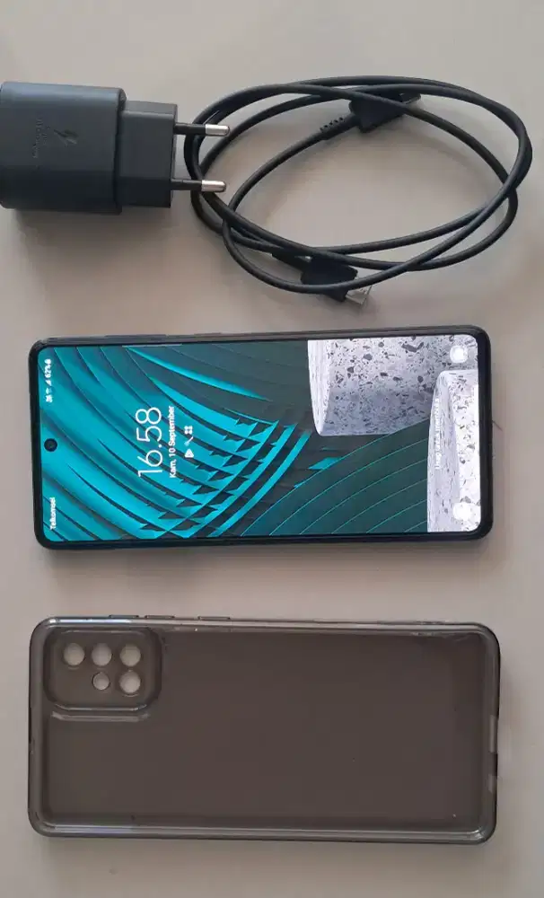 Samsung A71 8/128GB