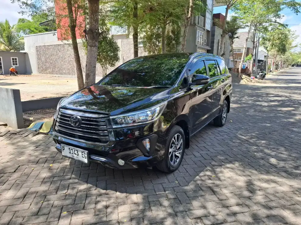 Innova 2.4 AT Istimewa