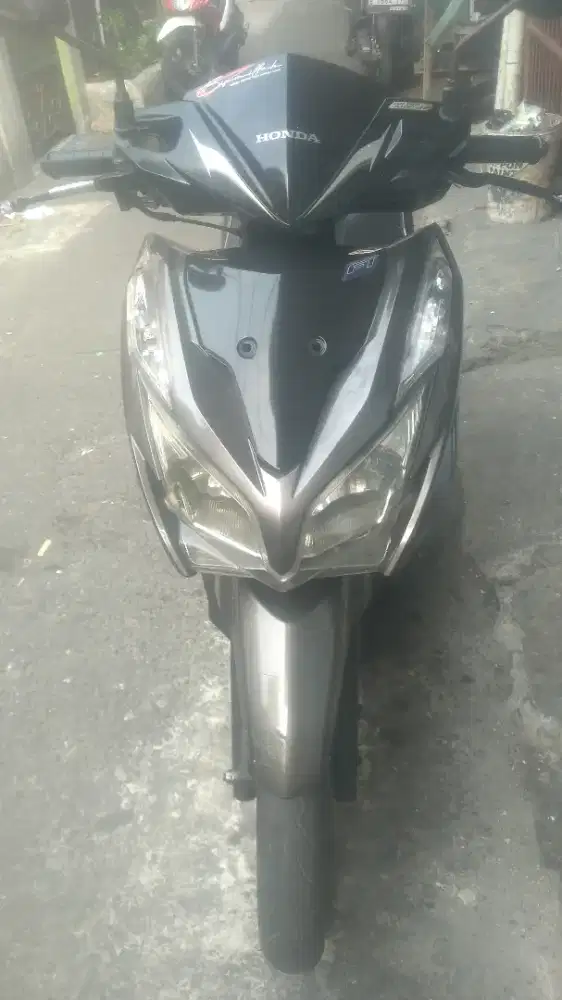 Vario kzr 125 2014  tinggal gas ajaa  mulusss