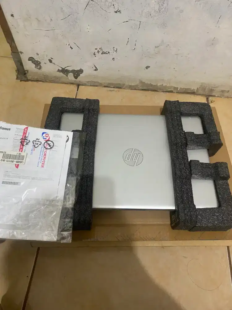 LAPTOP HP 14S dk