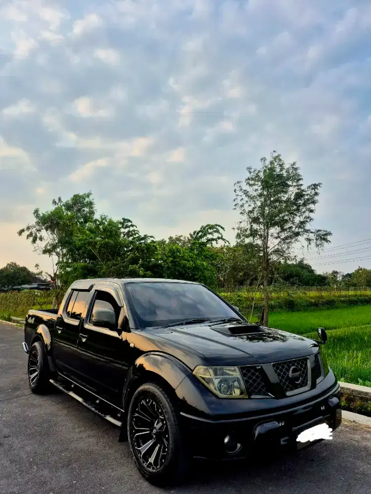Dijual Nissan Navara 2.5 LE 4x4 Diesel Turbo 2010