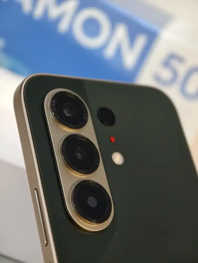 Tecno camon 50 8/128 second resmi Sept 2027