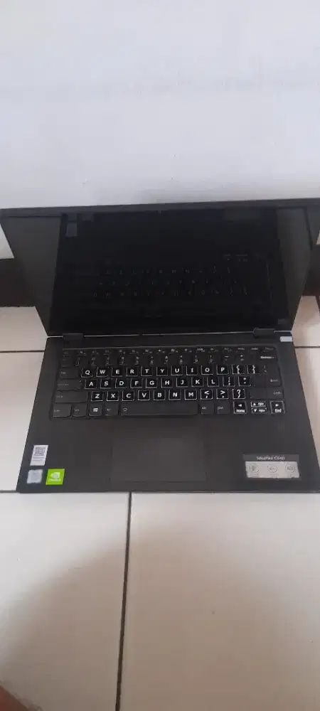 Lenovo 2in1 tablet dual vga