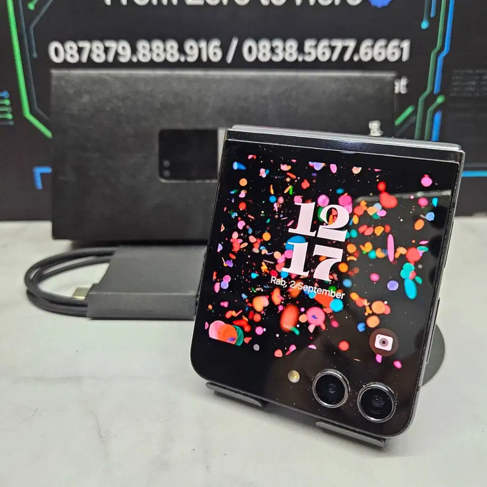 Samsung Galaxy Z Flip 5 8/256GB Graphite Resmi Fullset No Minus