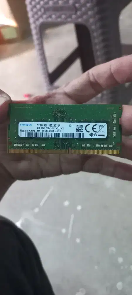 Memori ram ddr4 4 gb