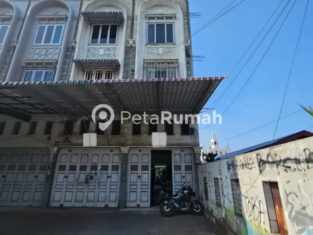 DIJUAL RUKO JALAN PERTAHANAN - MEDAN TIMUR  (vincent)
