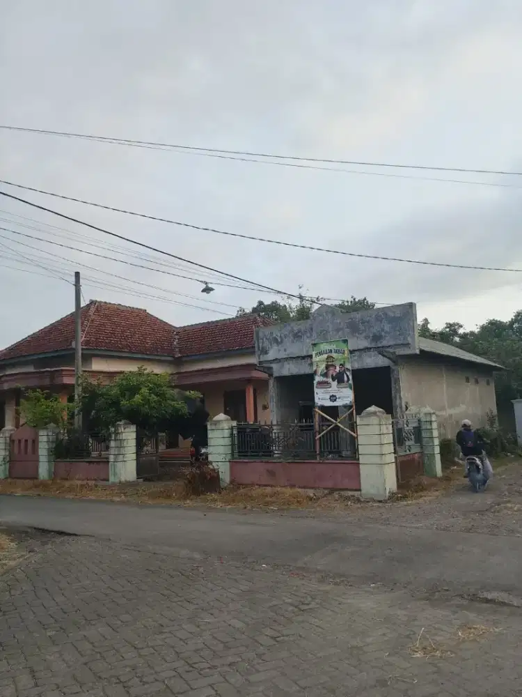 Jual Rumah lokasi strategis