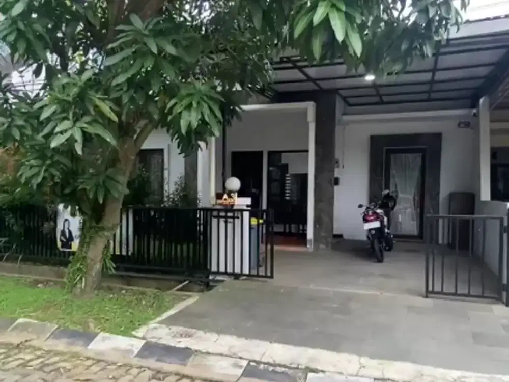DIJUAL RUMAH MEWAH DENGAN PRIVATE POOL