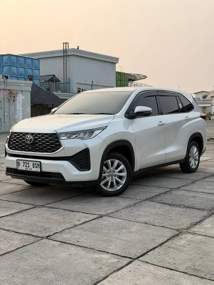 (Km Super Low 19ribu Record) TOYOTA INNOVA ZENIX V 2.0 CVT 2023