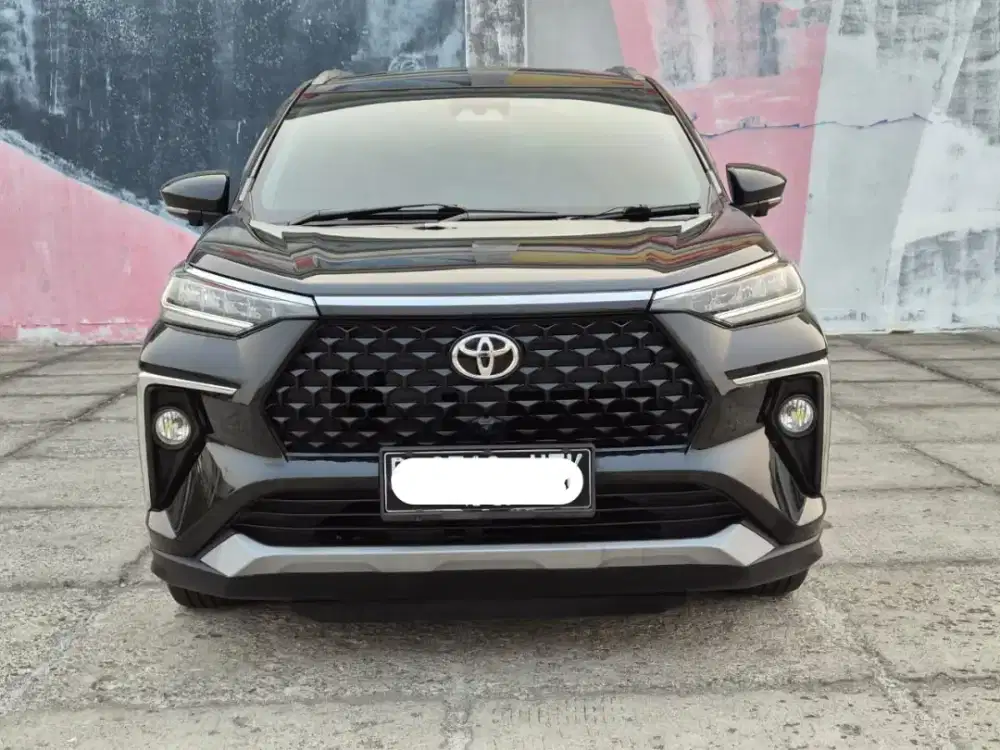 Avanza veloz q tss at 2021 hitam