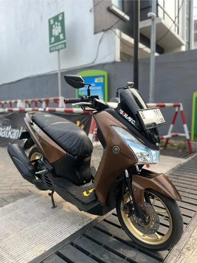 Yamaha Lexi 125 Keyless cokelat