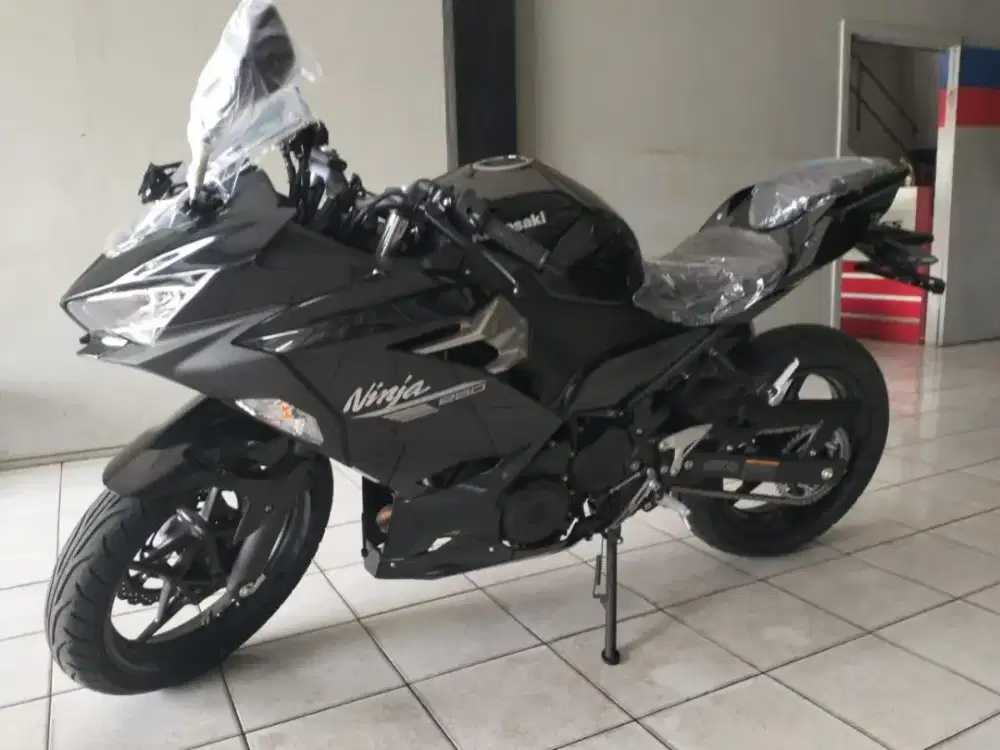 Ninja 250 2026 not ZX25RR ZX250 Hitam 0 Km