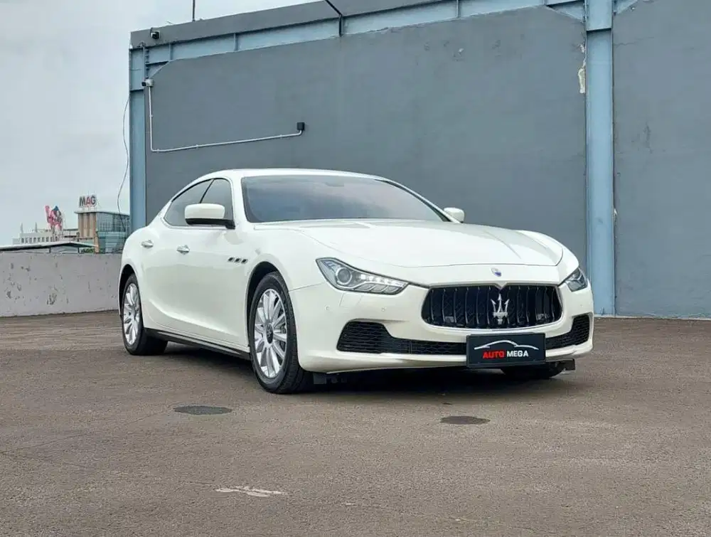 Maserati Ghibli 3.0 V6 Twin Turbocharged Ferrari F160 Engine nik 2014