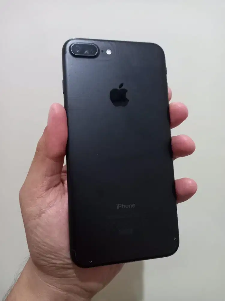 Iphone 7 plus hitam 128gb