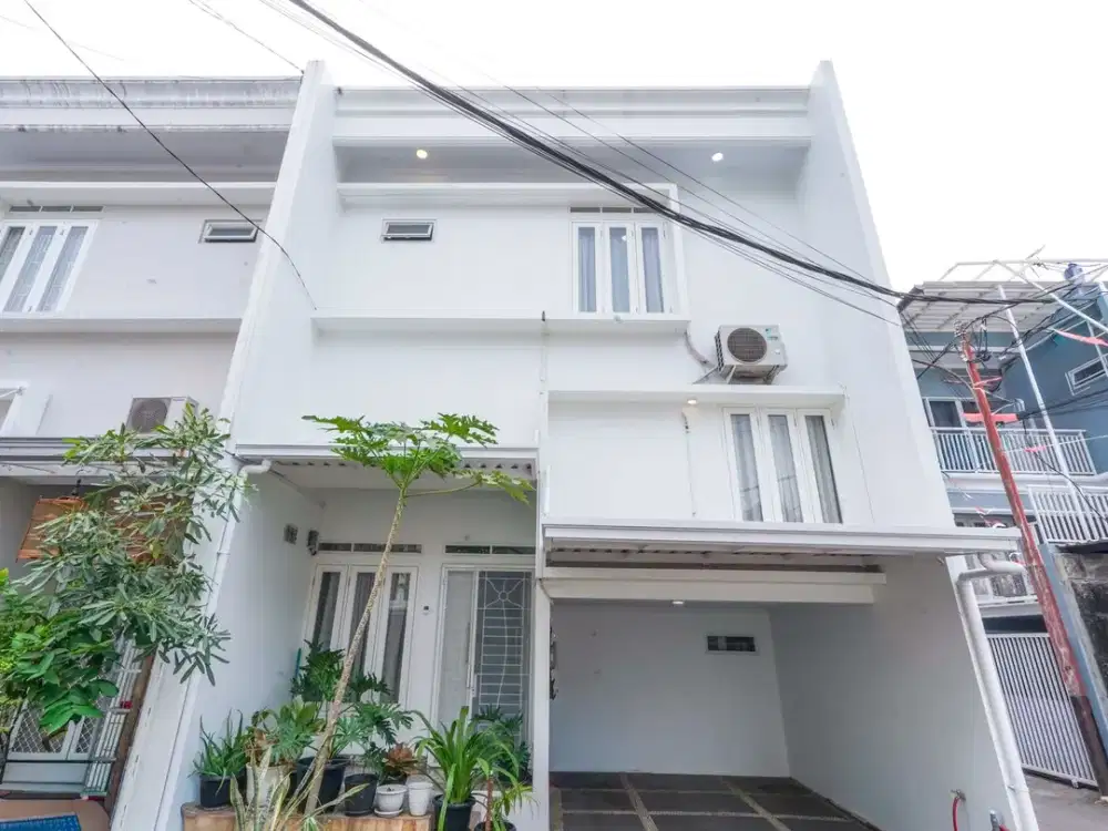 Rumah Siap Huni 11 Menit ke Stasiun Lenteng Agung Hadap Timur J-54693