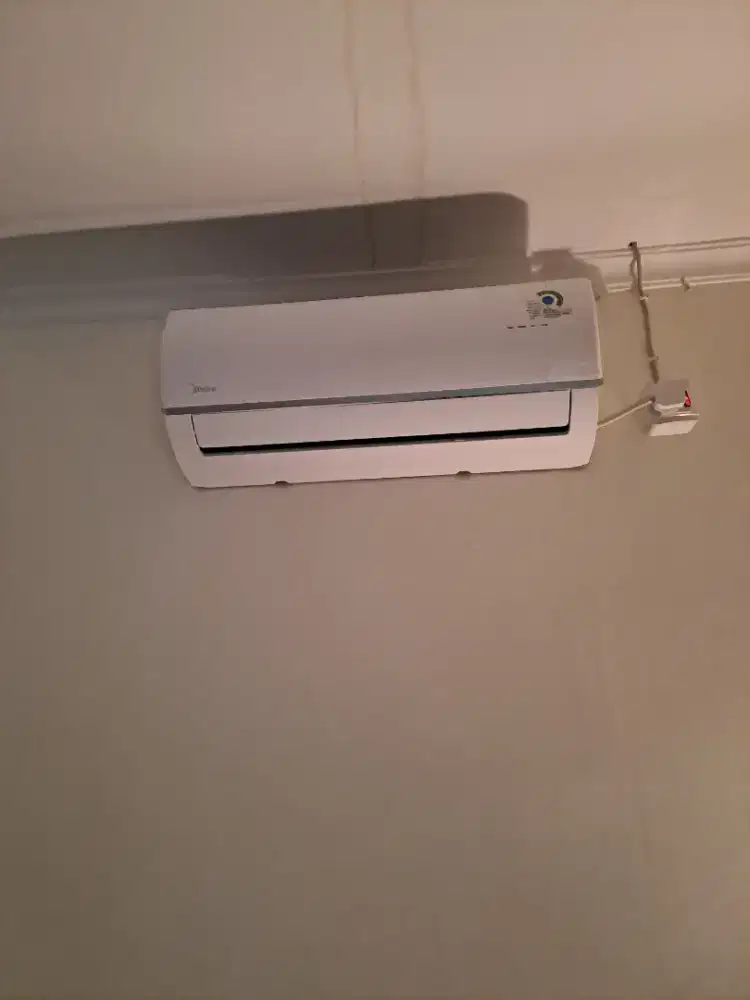 Jual ac midea ½pk
