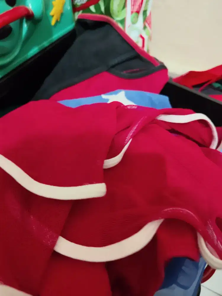 Baju aerobik  bekas