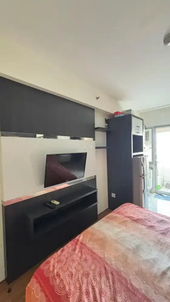 DiSewakan unit Studio Furnished di Educity Apartemen, Pakuwon, SBY
