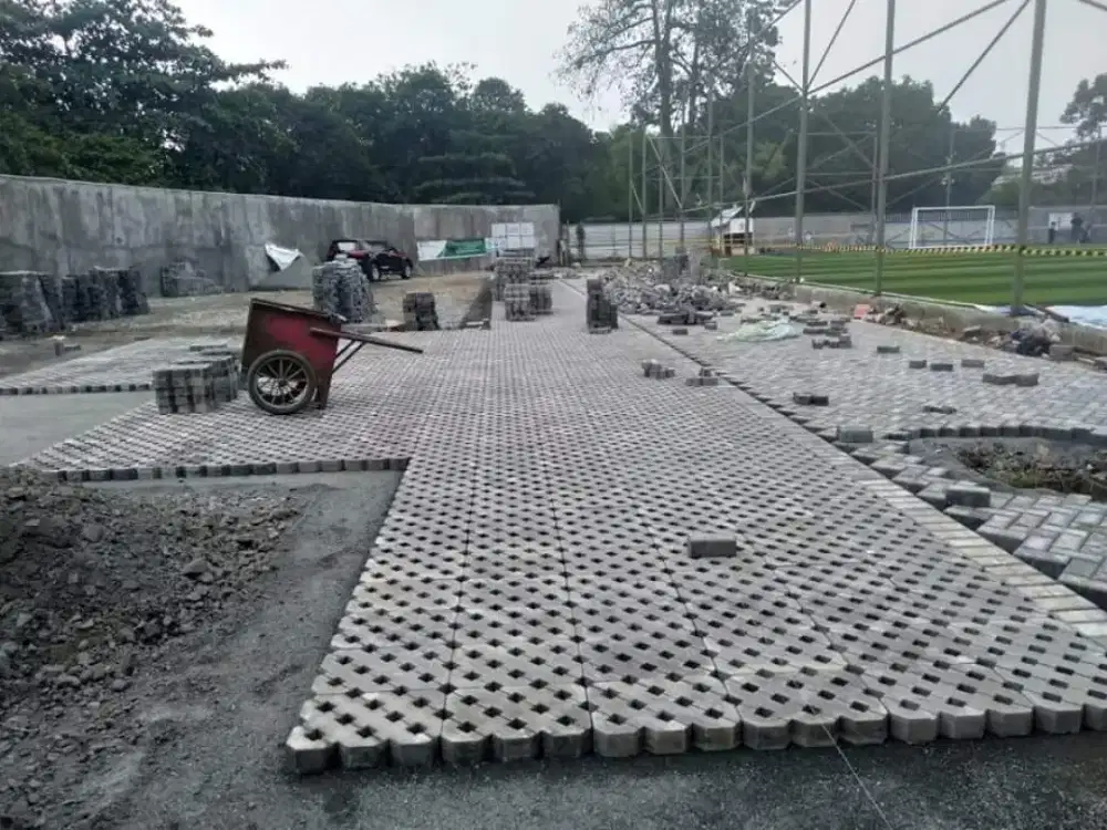 Pemasangan paving blok