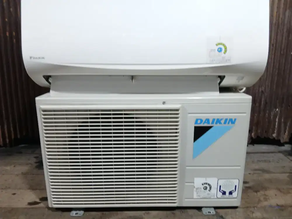 MENJUAL AC BEKAS 1/2 PK KOMPLIT