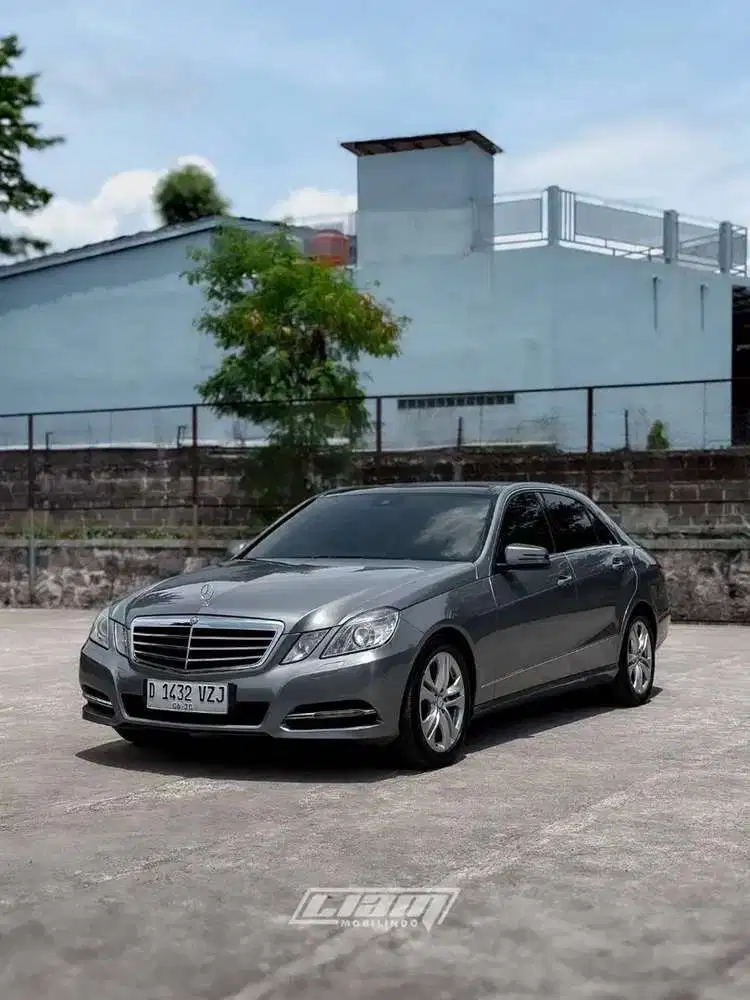 Mercedes-Benz E300 2012 Bensin