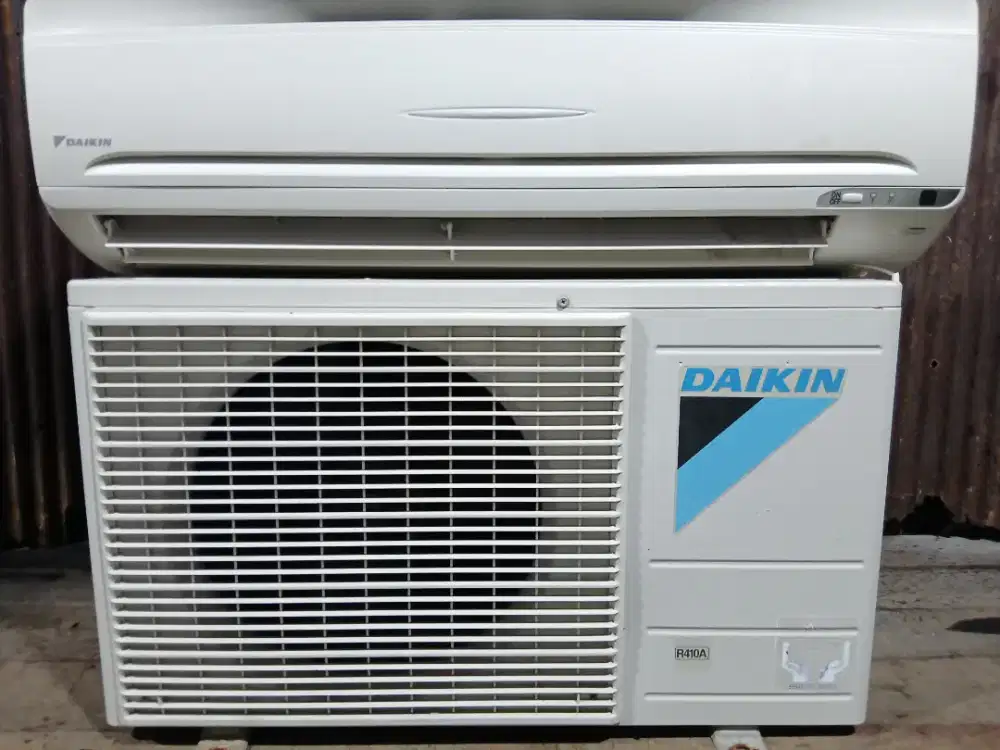 JUAL AC 1/2 PK BEKAS BERGARANSI