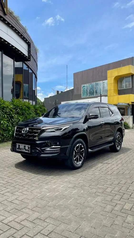 Toyota Fortuner VRZ GR SPORT AT 2021
