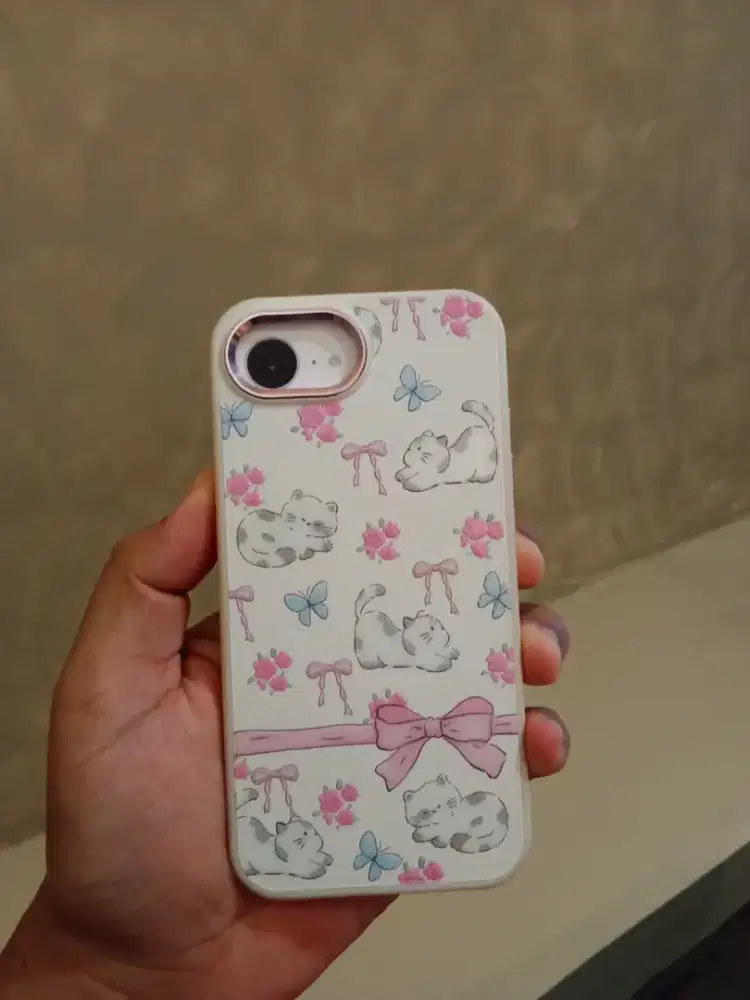 Casing HP iPhone 16 e