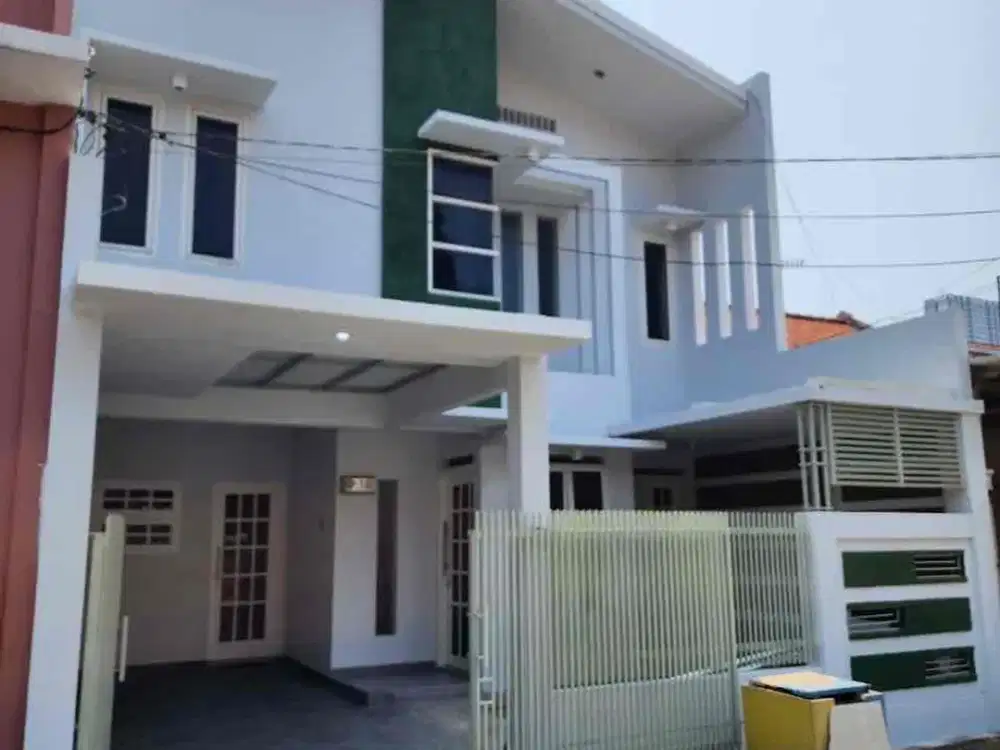 Rumah 3 lantai Siap huni Bendul merisi