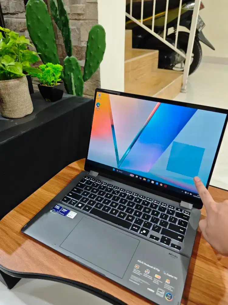 Laptop Asus Vivobook Flip 14 Touchscreen 2in1 Ultra 5 226V x msi