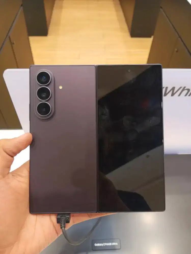 SAMSUNG Z FLOD8 ULTRA