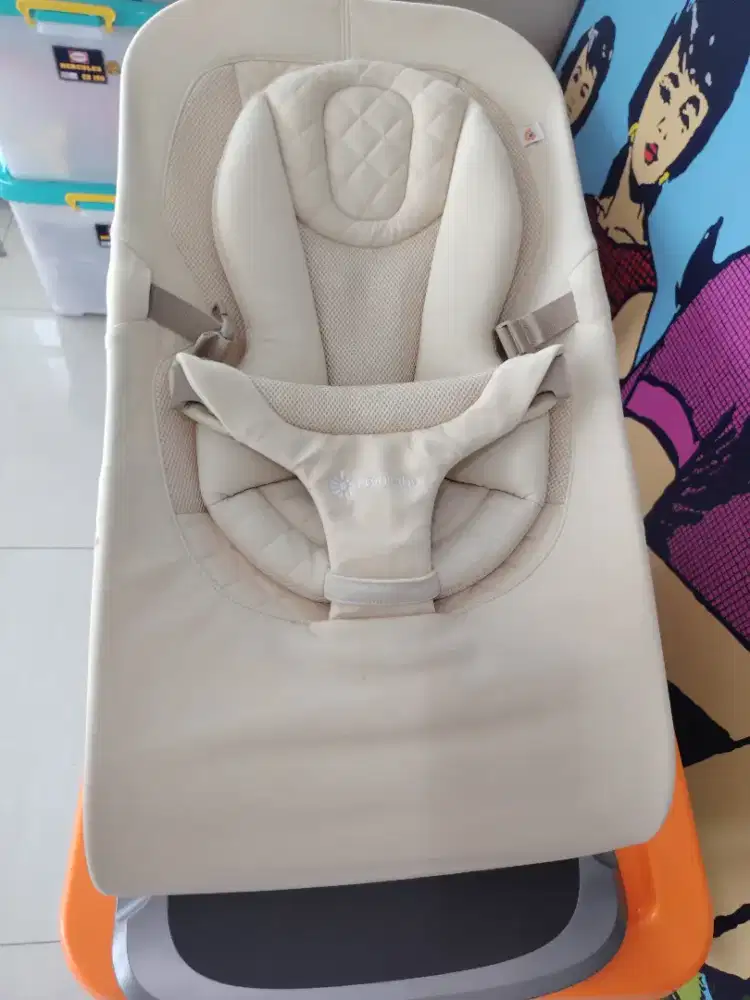 Bouncer 3in-1 warna krem