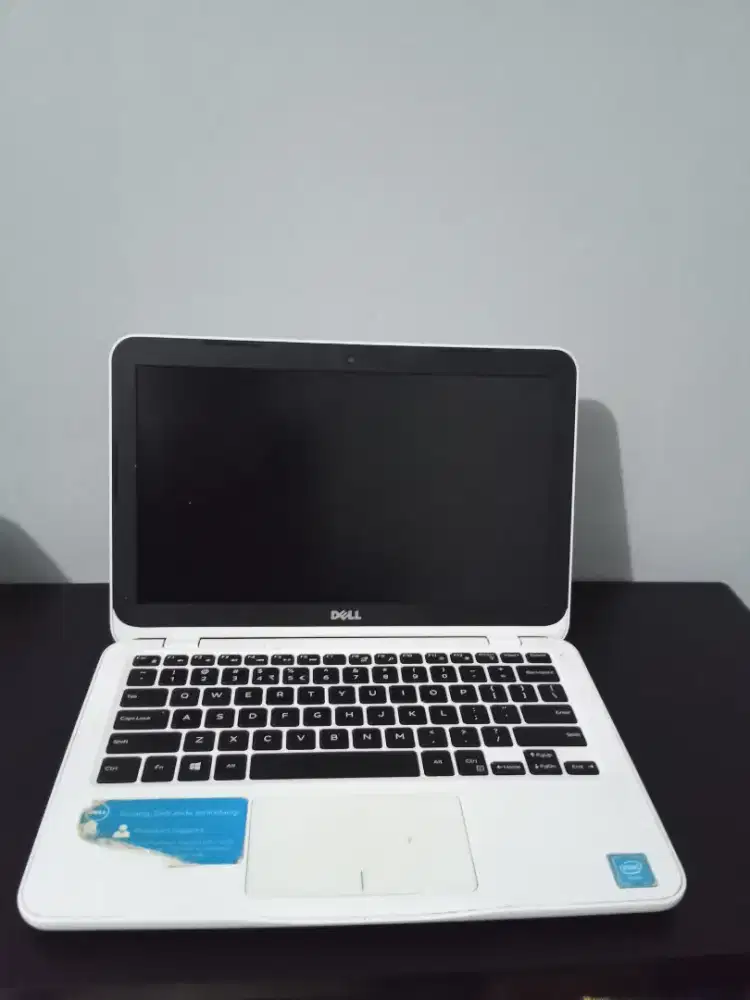 Laptop Dell Inspiron P24T - Second