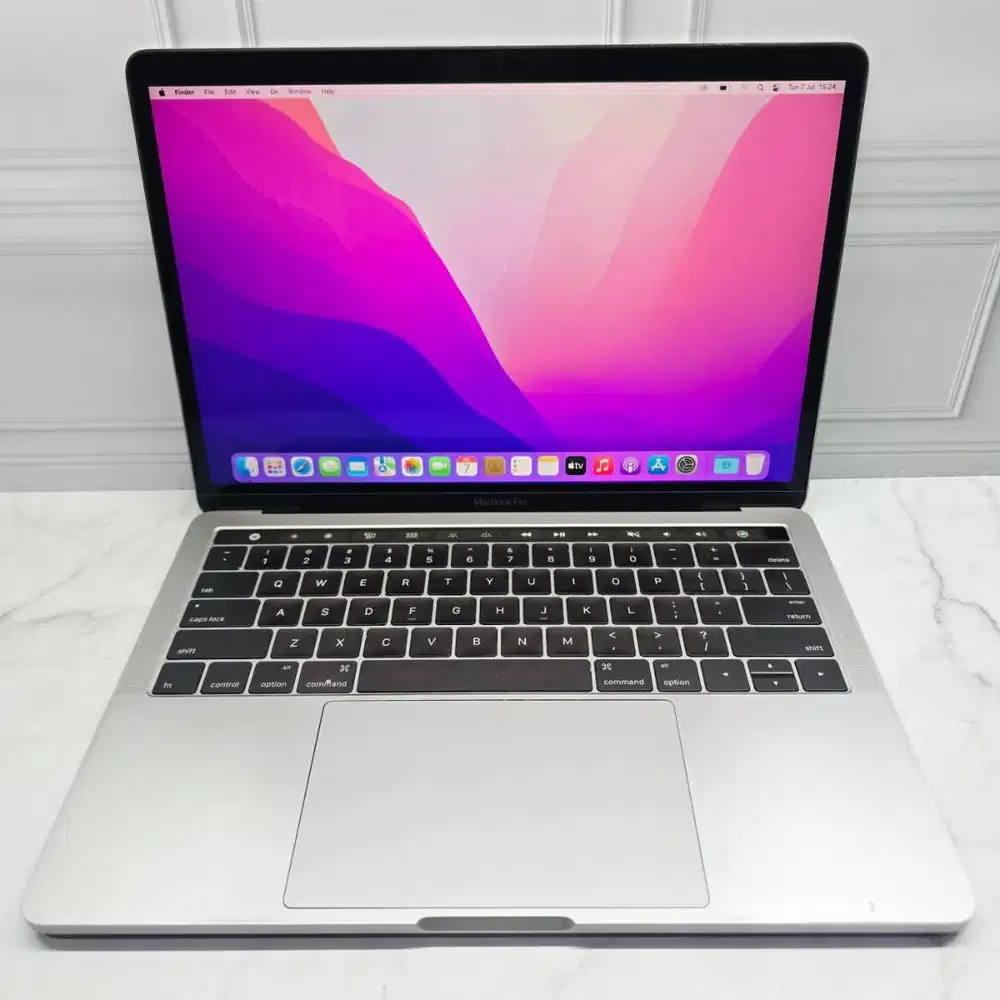 Macbook Pro Retina Touchbar 2016 Intel Core i5 16/256GB Monterey