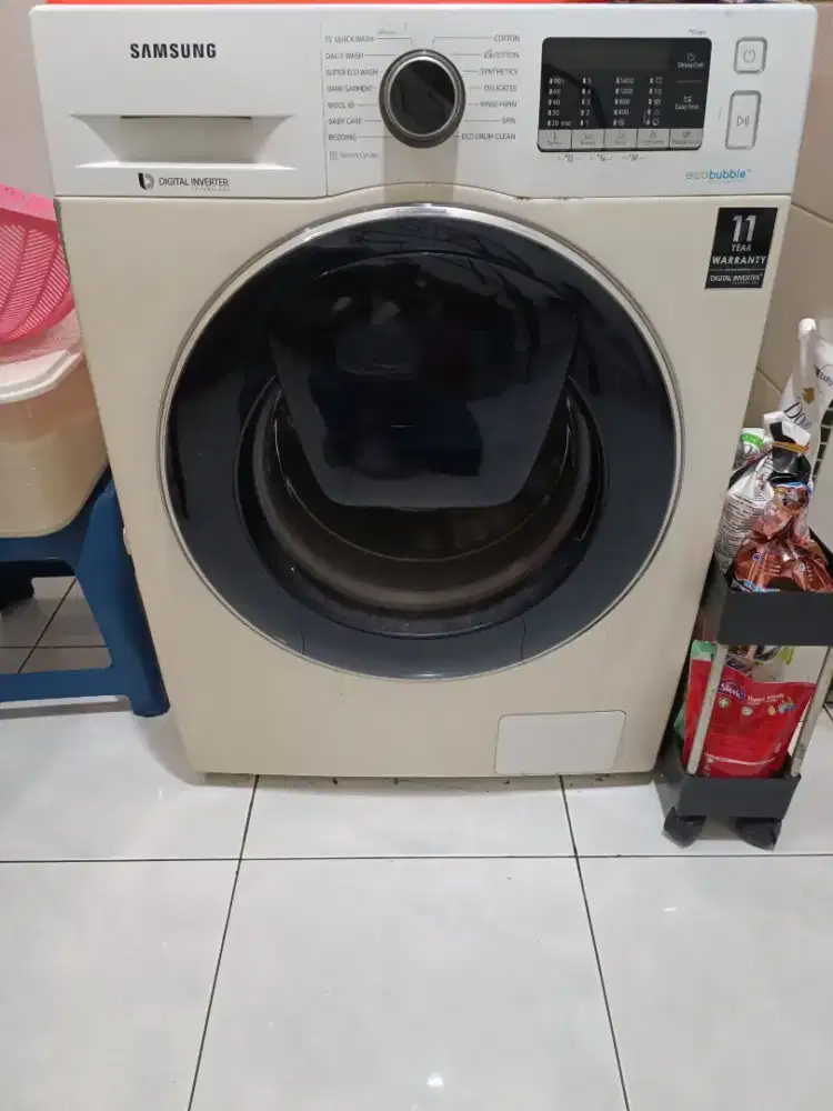 Mesin cuci mereka samsung