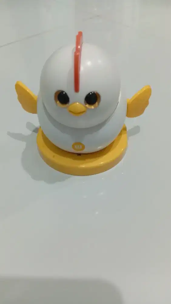 Mainan anak - Ayam kecil berjalan