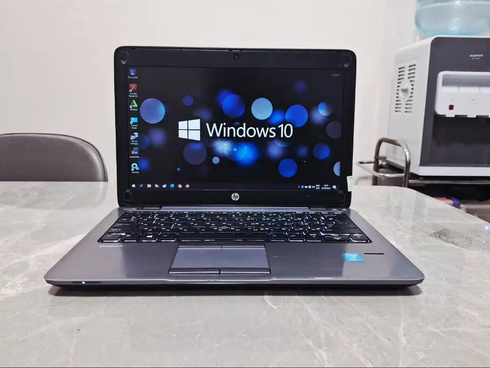 HP EliteBook Core i7 8GB SSD 512GB KybLight Batre Laptop BARU Grsi