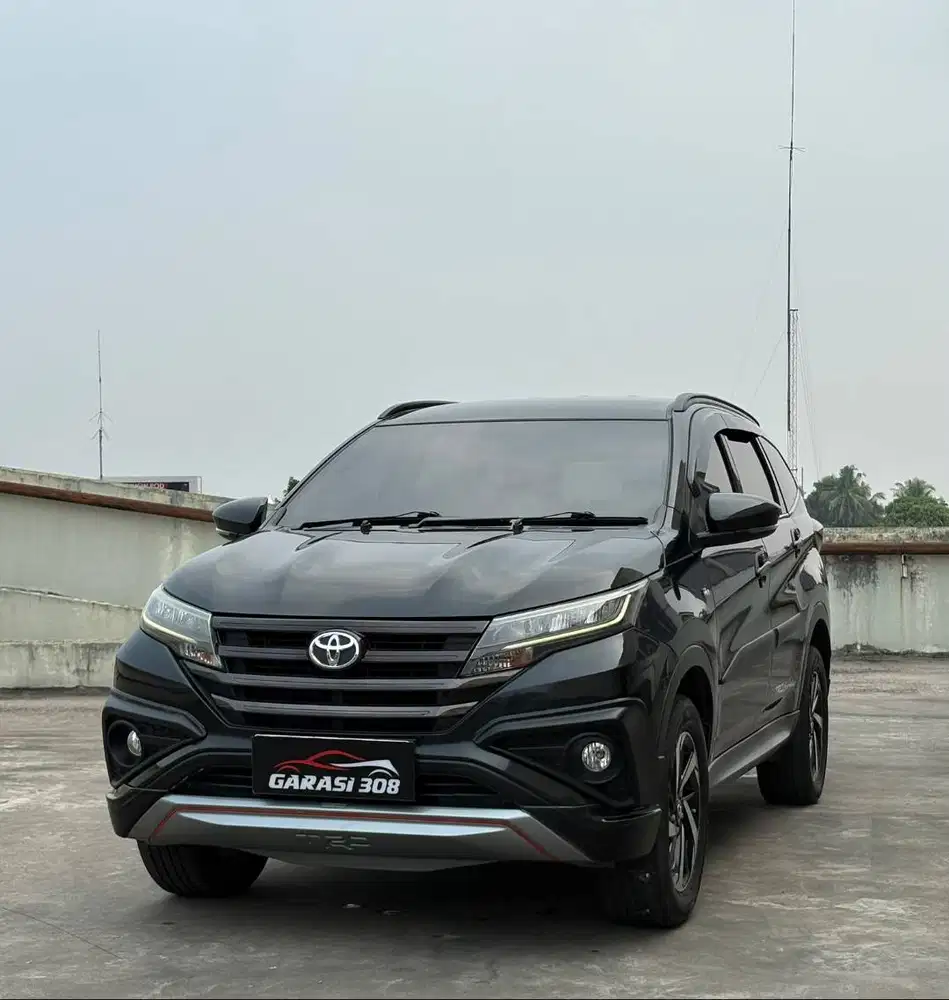 Toyota Rush 1.5 S TRD AT 2019 Hitam Pajak 03-2027 KM 59 rb