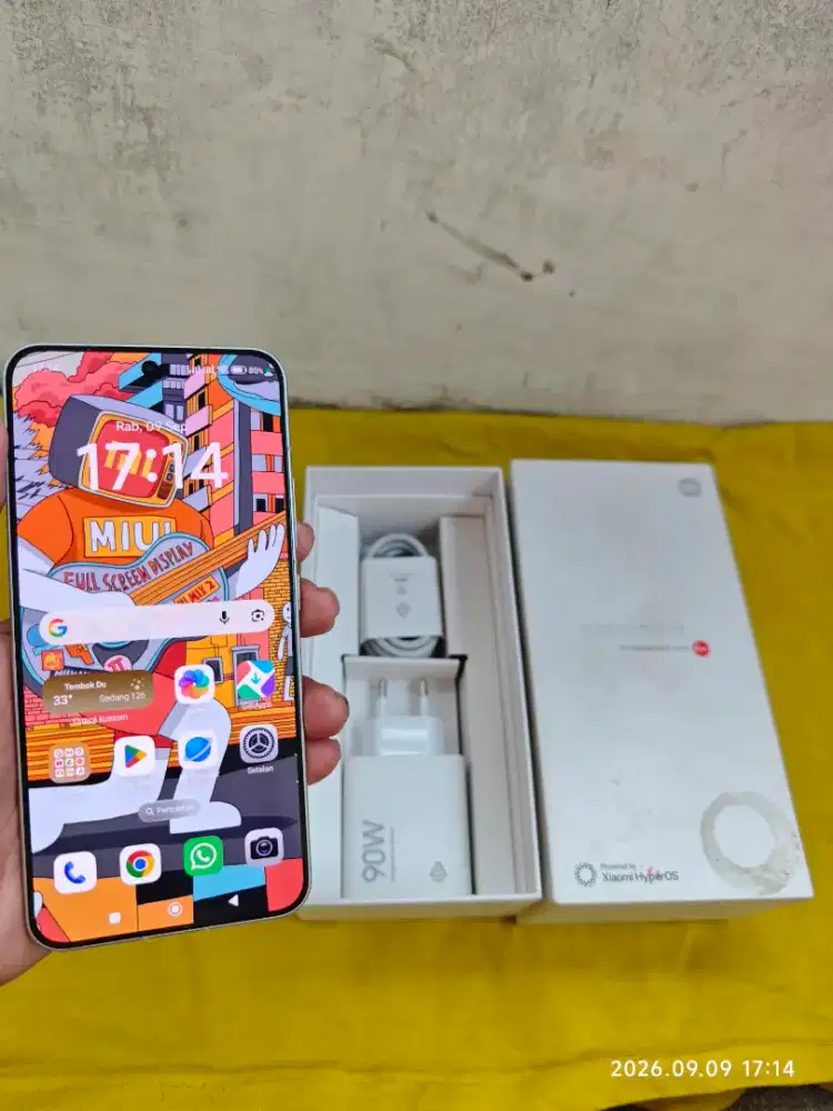 Xiaomi 15 12/256 Fullset ori segel ori  hp siap pkai