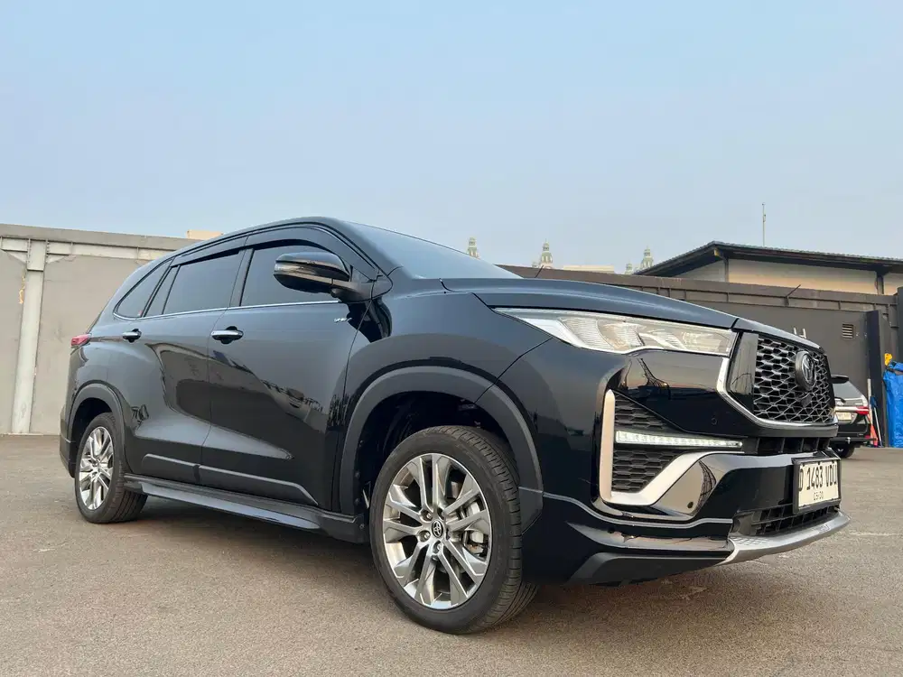 TOYOTA Kijang Innova Zenix 2.0 Q Hybrid 2026