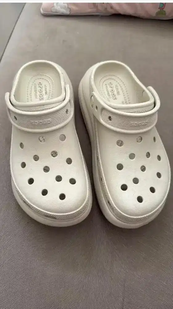 Sendal crocs crush clog clasic oriiiiii 10000%