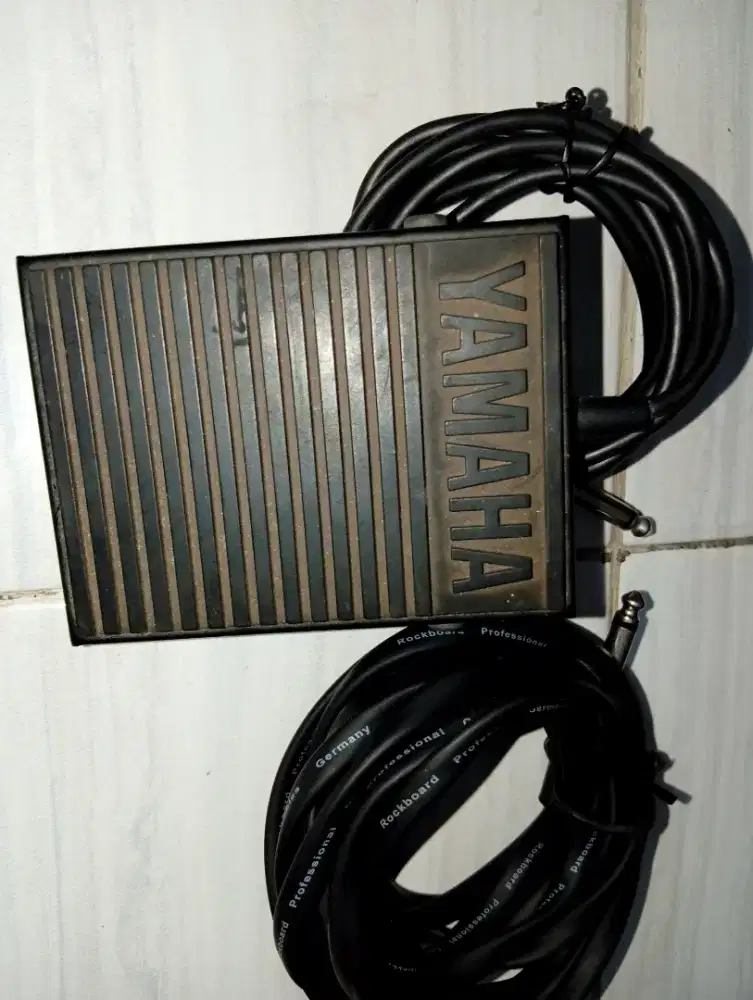 DIJUAL SUSTAIN YAMAHA ASLI ORYGINAL DAN KABEL AUDIO NYA R L N PEDAL XL