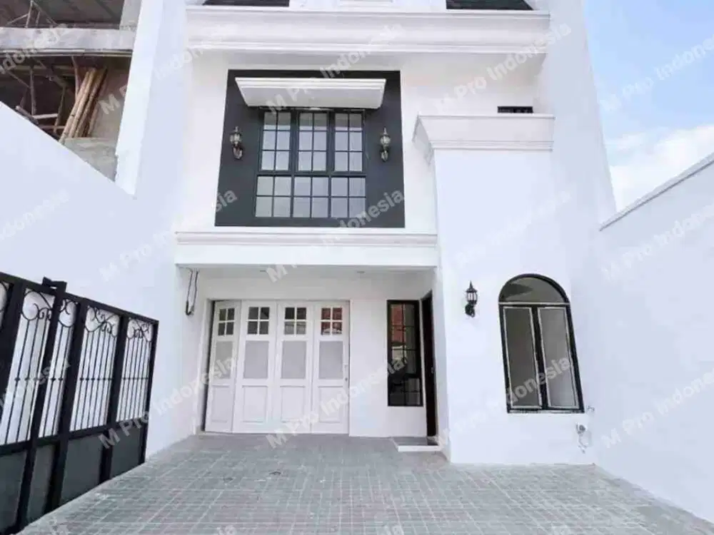 Brand New House 3 Unit sisa 1 Unit di Tebet Barat