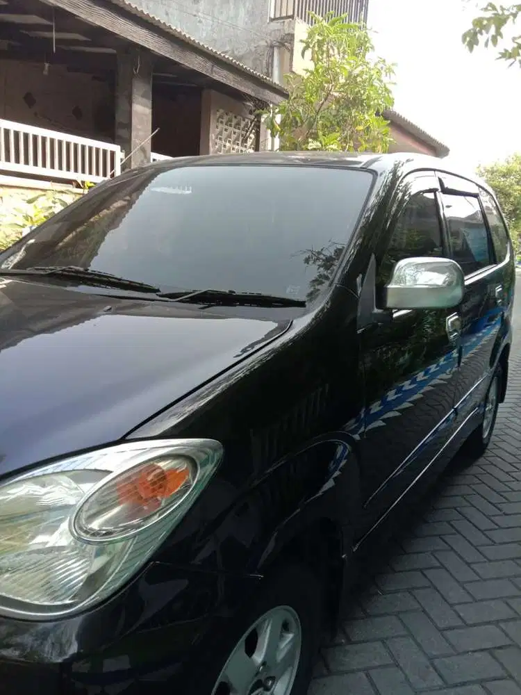 Daihatsu Xenia 2011 Bensin